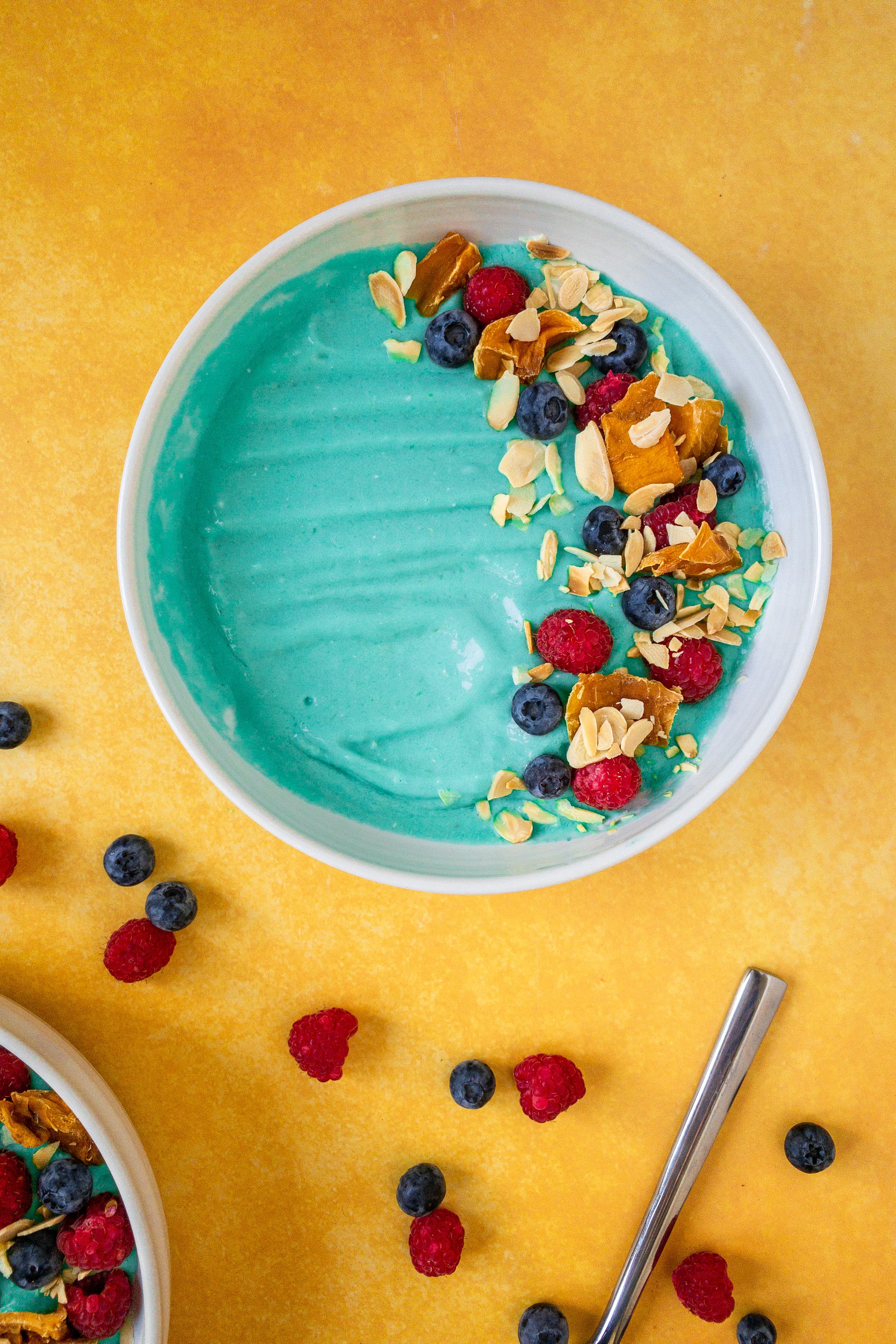 Tropical Smoothie Bowl
