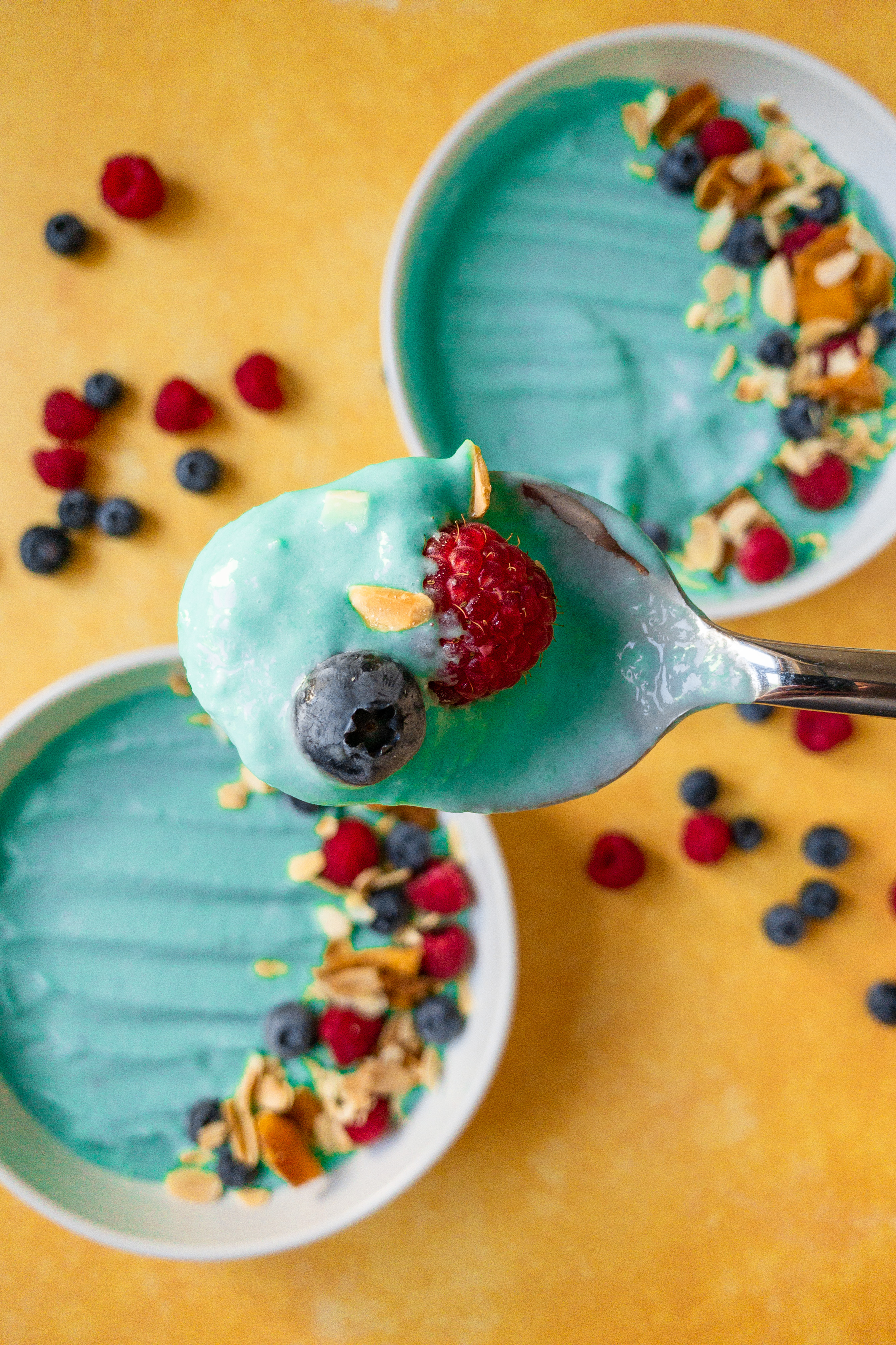 Tropical Smoothie Bowl