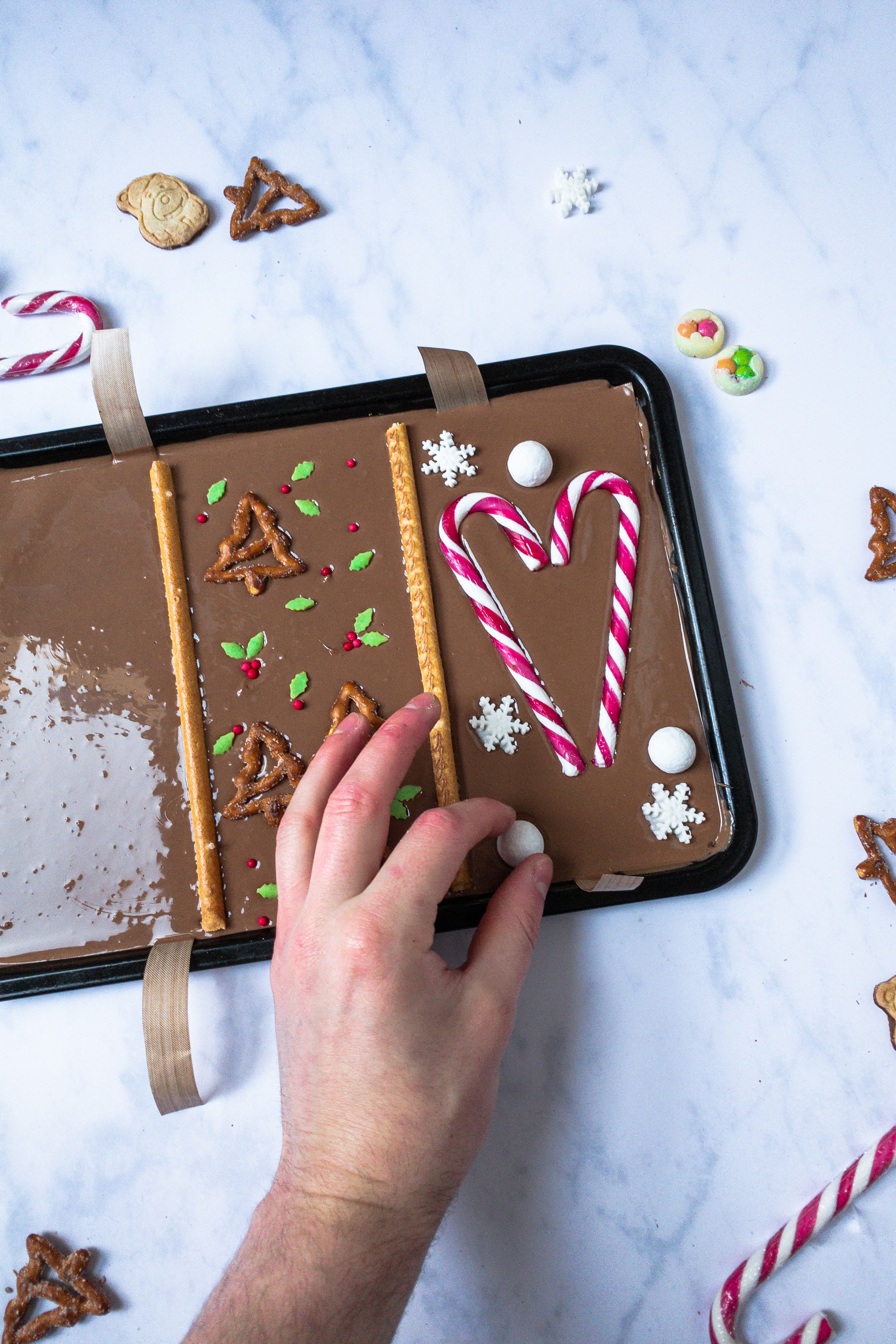 Easy Chocolate Bark Bars