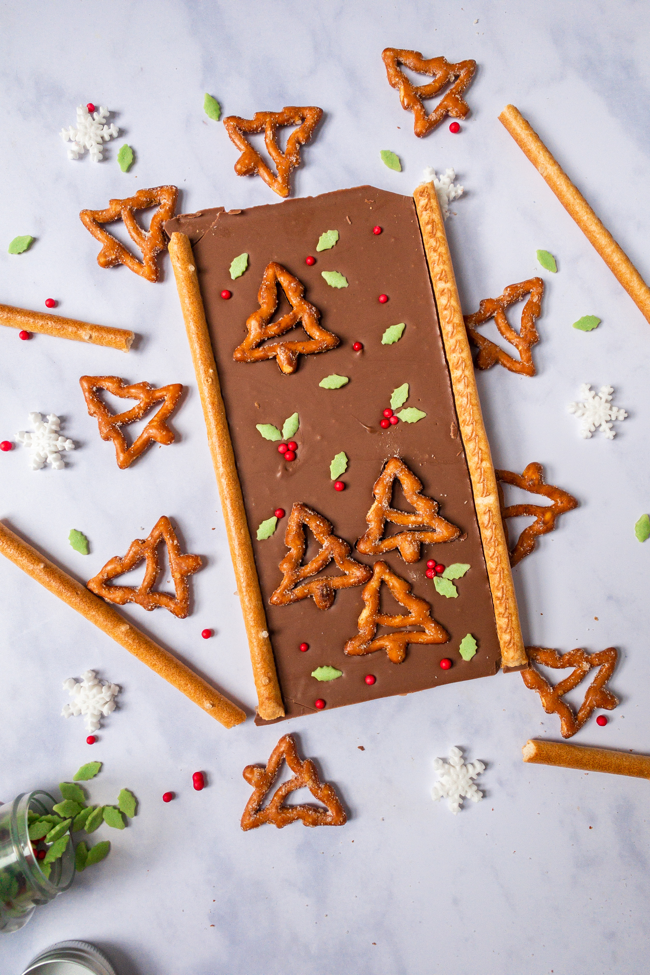 Easy Chocolate Bark Bars