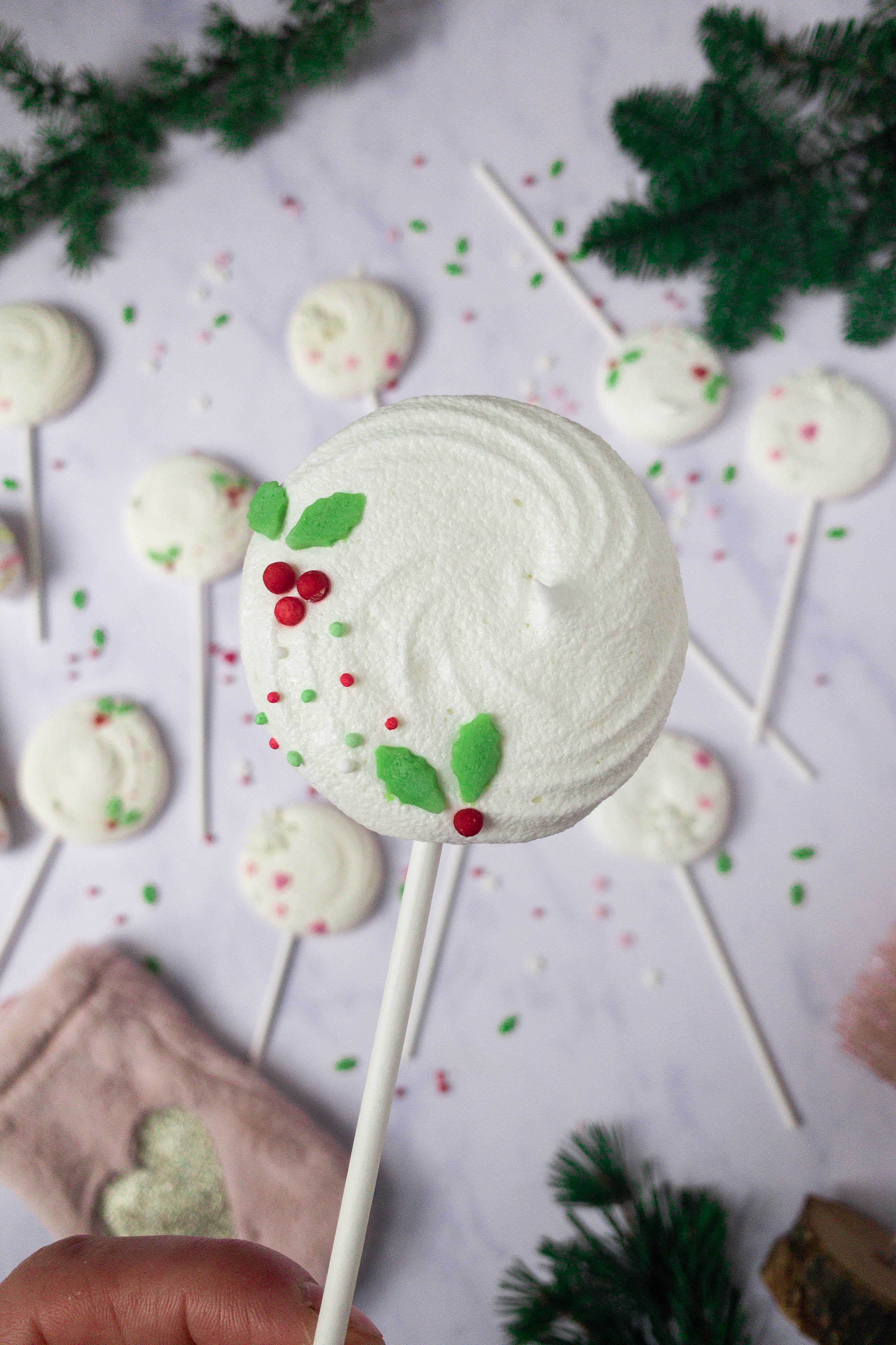 Vegan Meringue Pops