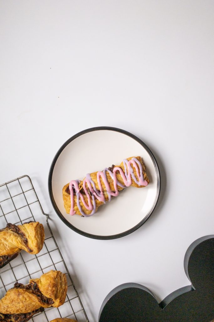 Icing Cheshire Cat Tail