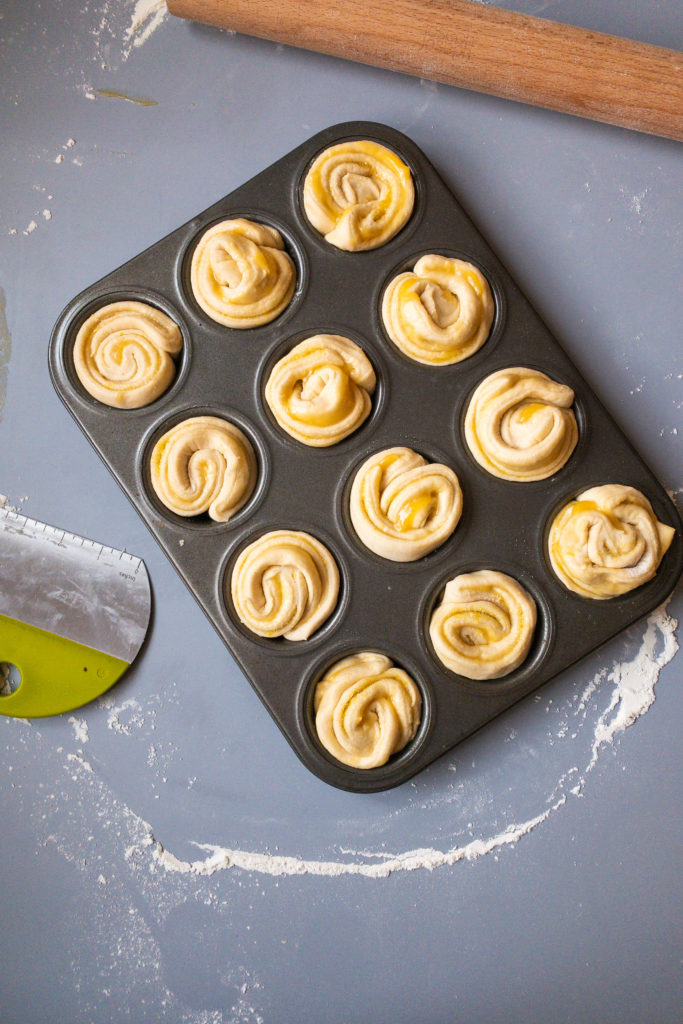 Lemon Curd Buns
